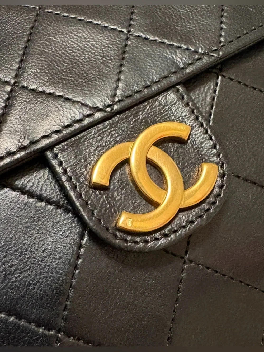 CHANEL Vintage 1980s Classic Flap Black Lambskin Shoulder Bag